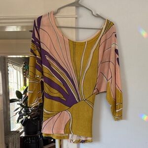 Beautiful moth, scoop neck tie waist sweat sweater